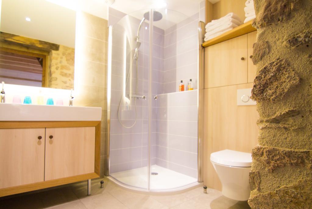 Gites Le Lancelot Ambierle Exterior photo