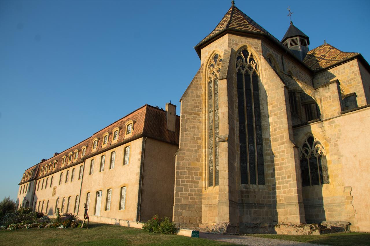 Gites Le Lancelot Ambierle Exterior photo